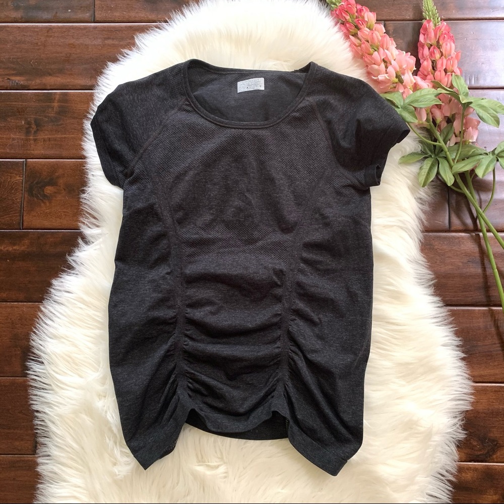 Athleta Fast Track Workout Top Gray Size Medium